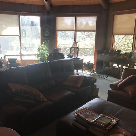 Bed and Breakfast Holly Lane Gardens Bainbridge Island Екстер'єр фото