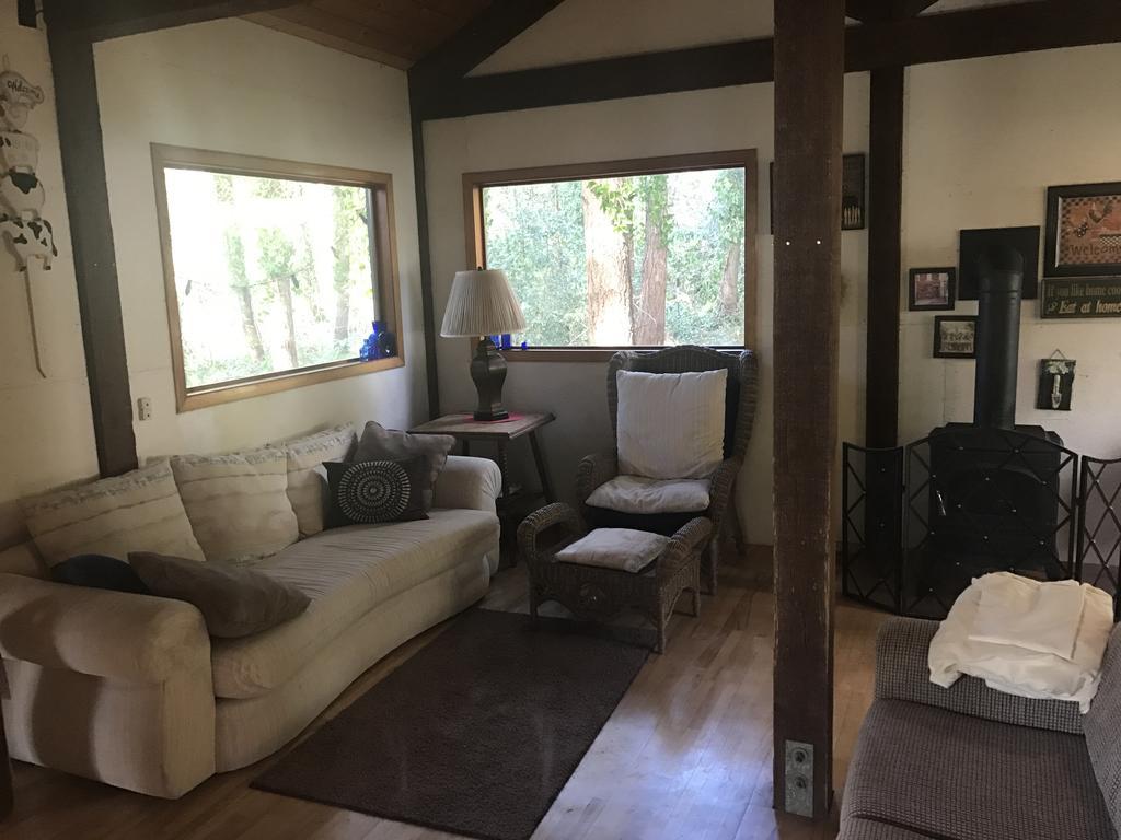 Bed and Breakfast Holly Lane Gardens Bainbridge Island Екстер'єр фото