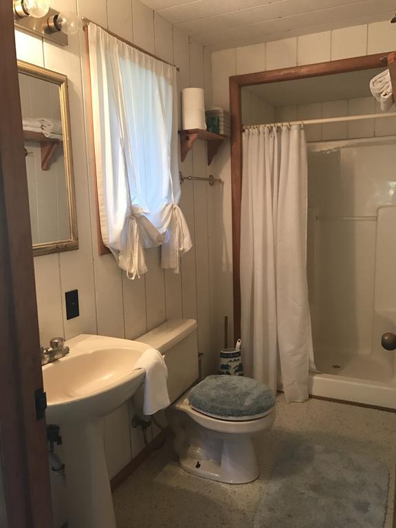 Bed and Breakfast Holly Lane Gardens Bainbridge Island Екстер'єр фото