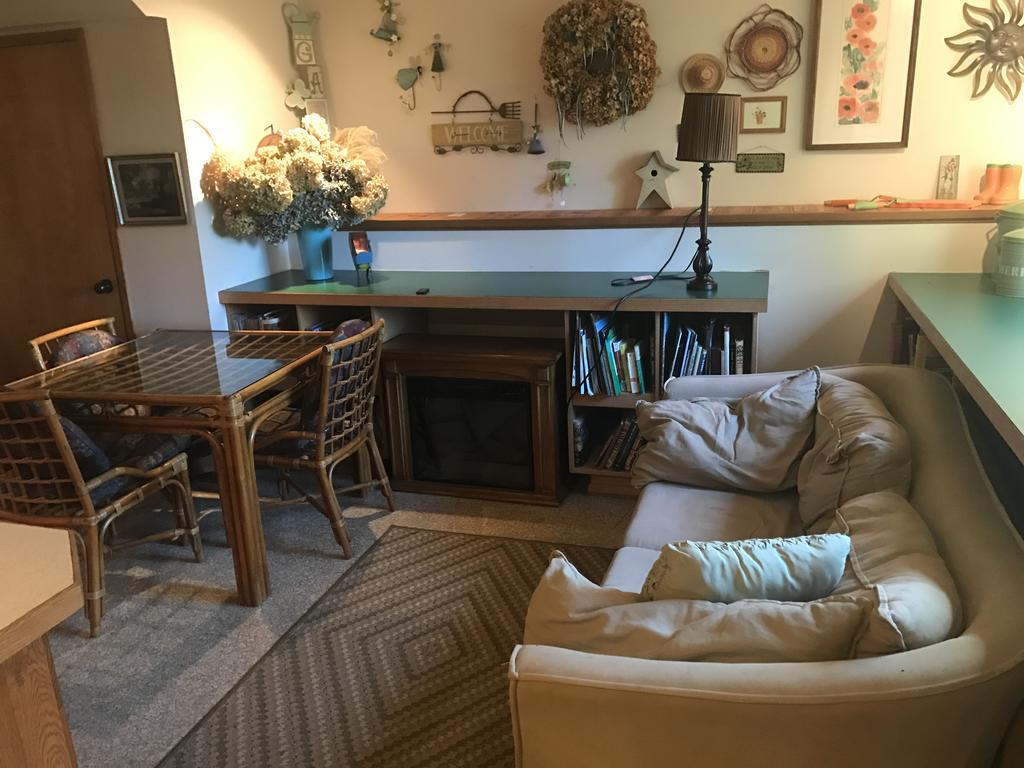 Bed and Breakfast Holly Lane Gardens Bainbridge Island Екстер'єр фото
